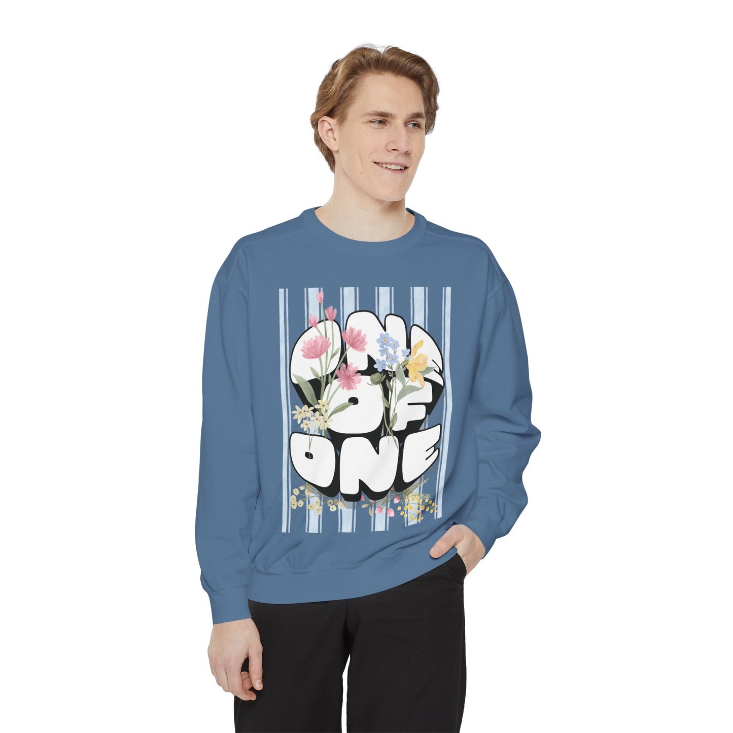 Love One Floral Sweatshirt — Retro Stripe Heart Graphic Crewneck