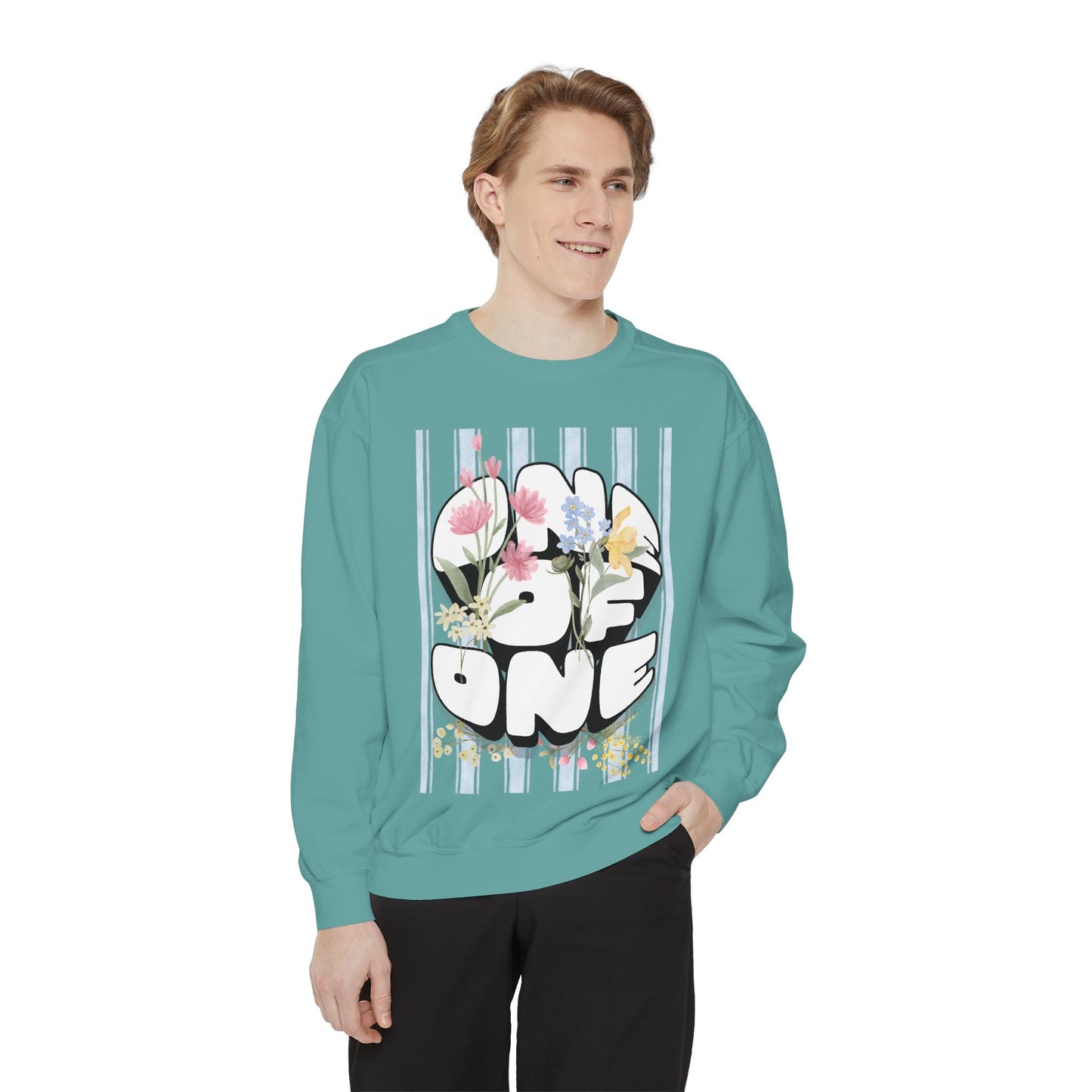 Love One Floral Sweatshirt — Retro Stripe Heart Graphic Crewneck