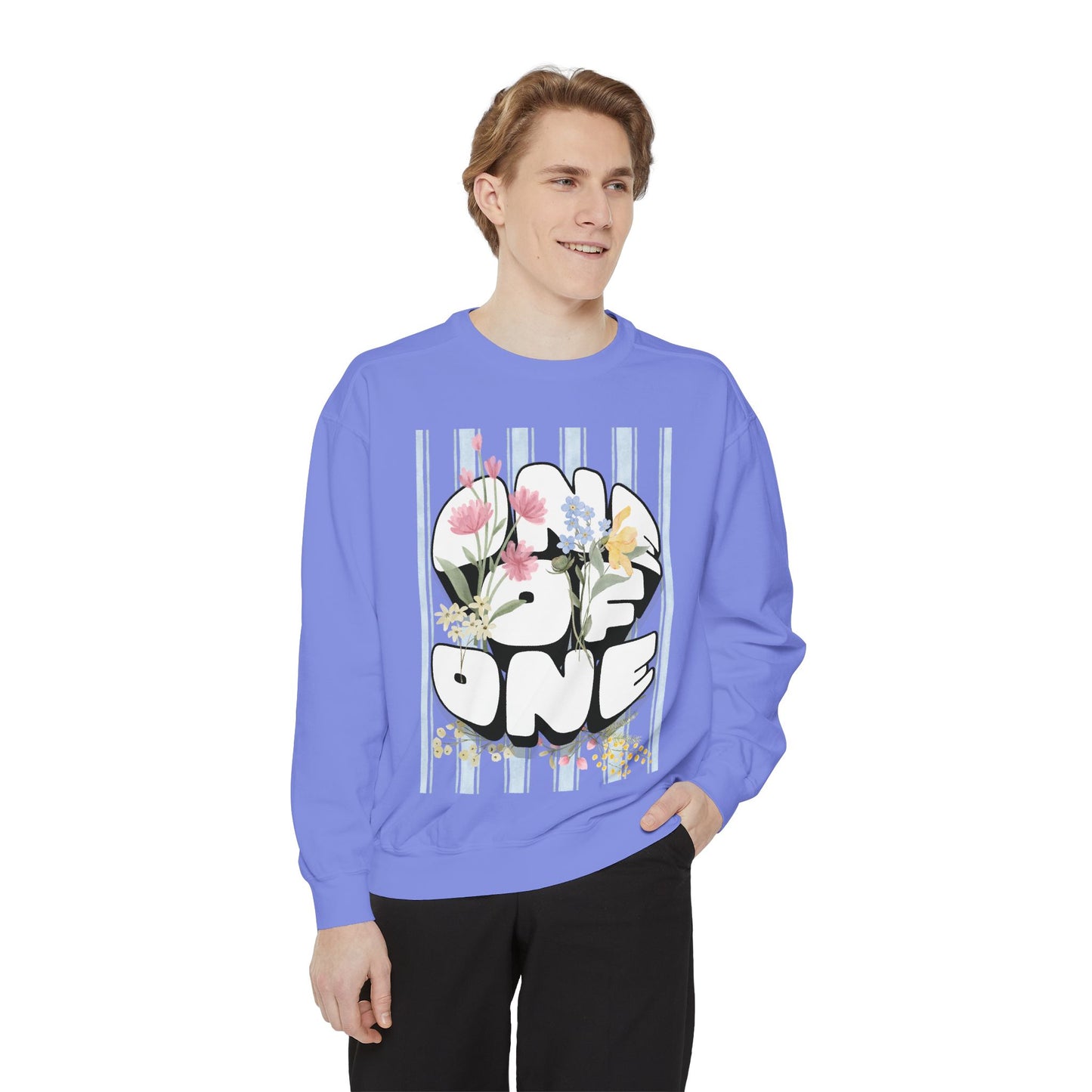 Love One Floral Sweatshirt — Retro Stripe Heart Graphic Crewneck