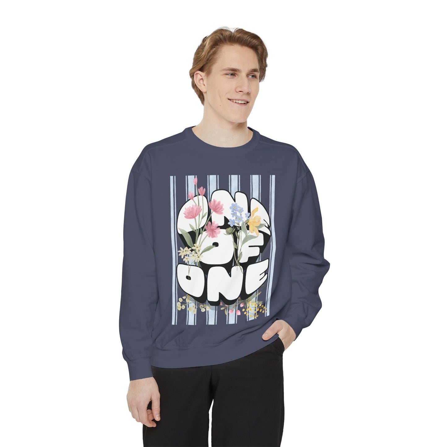 Love One Floral Sweatshirt — Retro Stripe Heart Graphic Crewneck