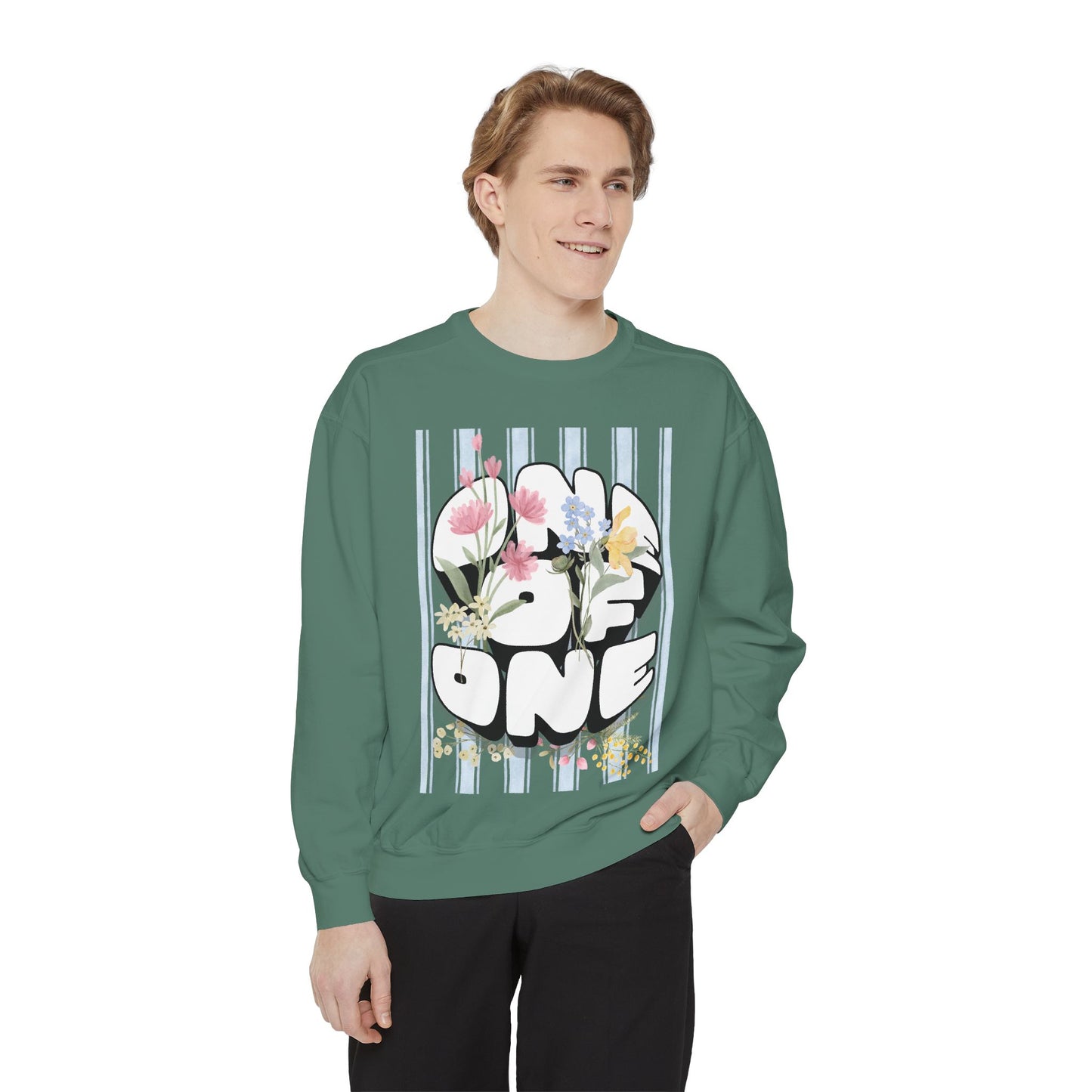 Love One Floral Sweatshirt — Retro Stripe Heart Graphic Crewneck